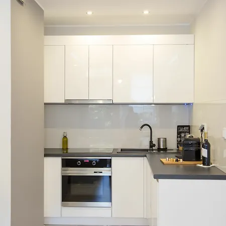 Pure Apartment *