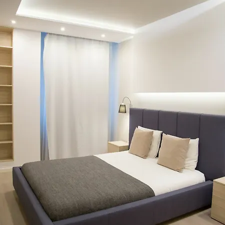 Pure Apartment *
